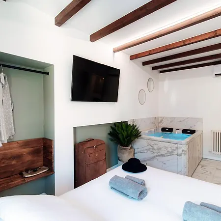 Sahara & Amazzonia Luxury Rooms- The House Of Travelers Appartement