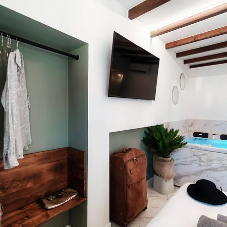 Sahara & Amazzonia Luxury Rooms- The House Of Travelers Appartement *