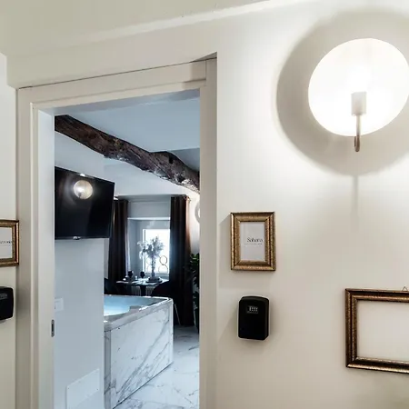 Sahara & Amazzonia Luxury Rooms- The House Of Travelers Appartement Como